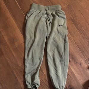 Nike Green Sweatpants Elastic Cuffed Joggers
